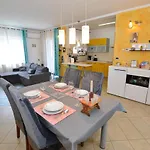 Noemi & Ana Apartment